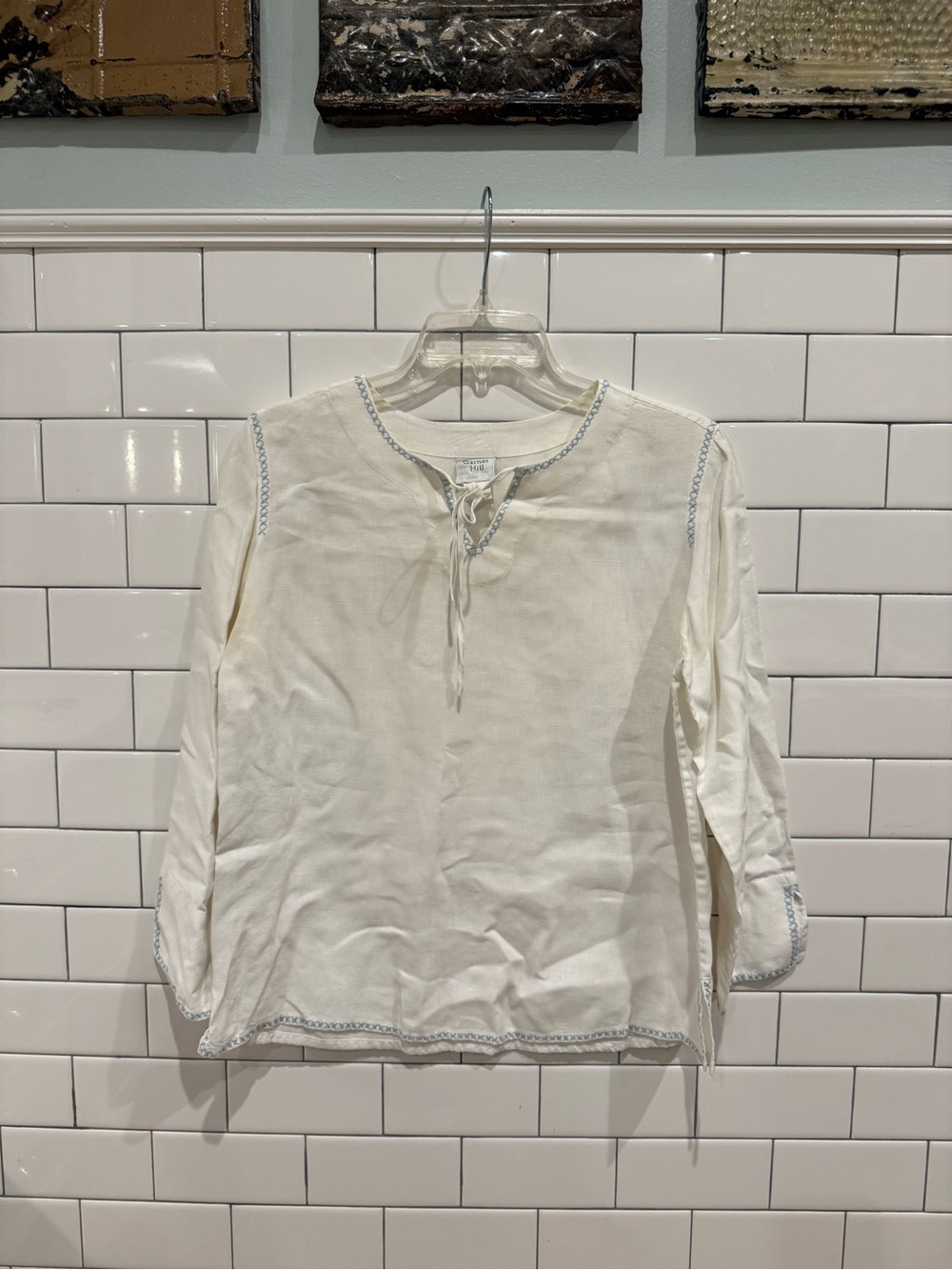Garnet Hill White Linen Top with Light Blue Embroidery